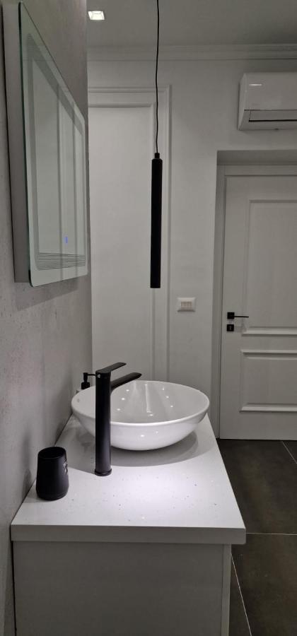 Heart Of Tirana Apartment Екстериор снимка