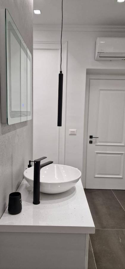 Heart Of Tirana Apartment Екстериор снимка